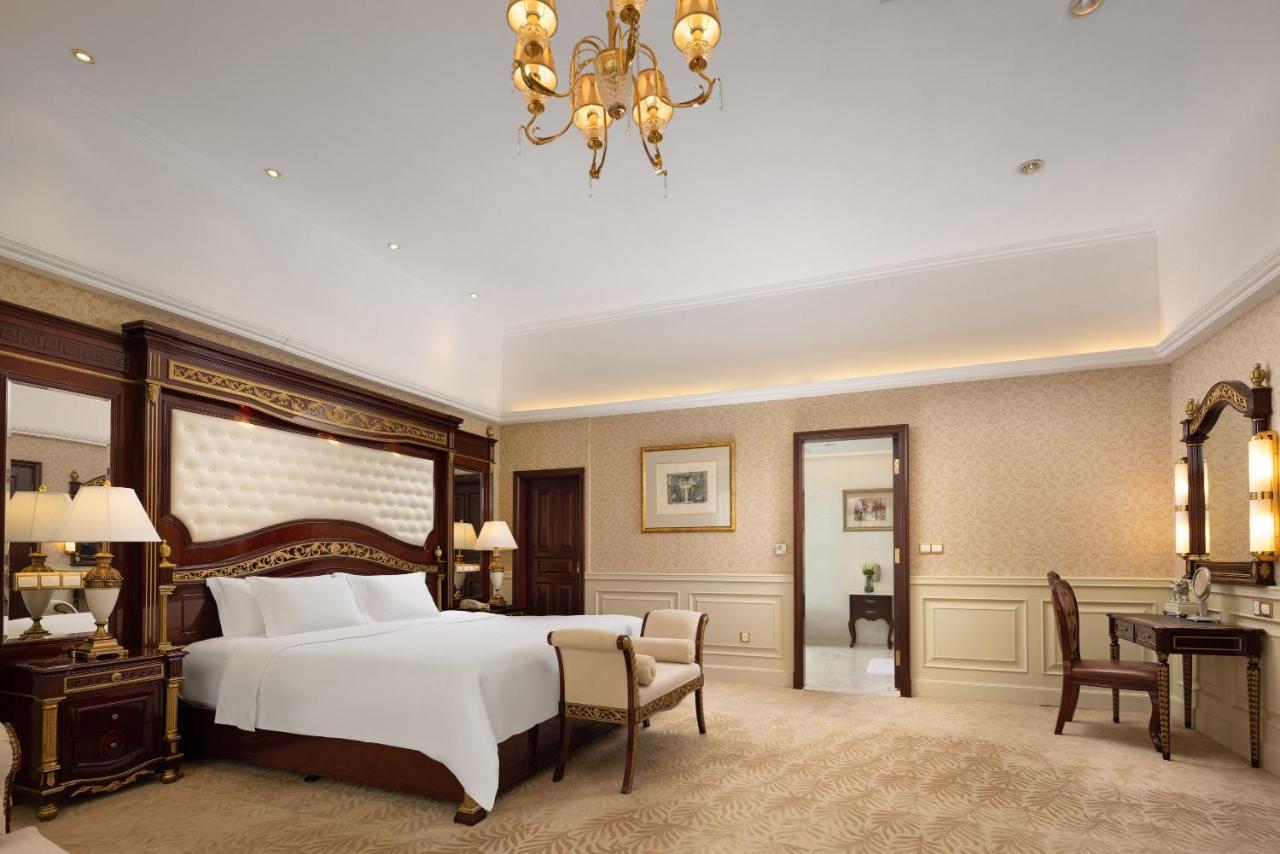Crowne Plaza Hotel & Suites Landmark Shenzhen By Ihg - Nearby Luohu Border, Indoor Heated Swimming Pool, Complimentary Welcome Drink Luaran gambar